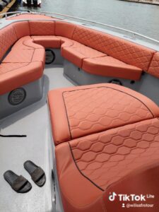 Bote deportivo  o lancha deportivo de 36ft
Capacidad para 16 pax